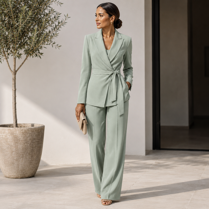 Edita | Souprava, která Ztělesňuje Eleganci bez Námahy
